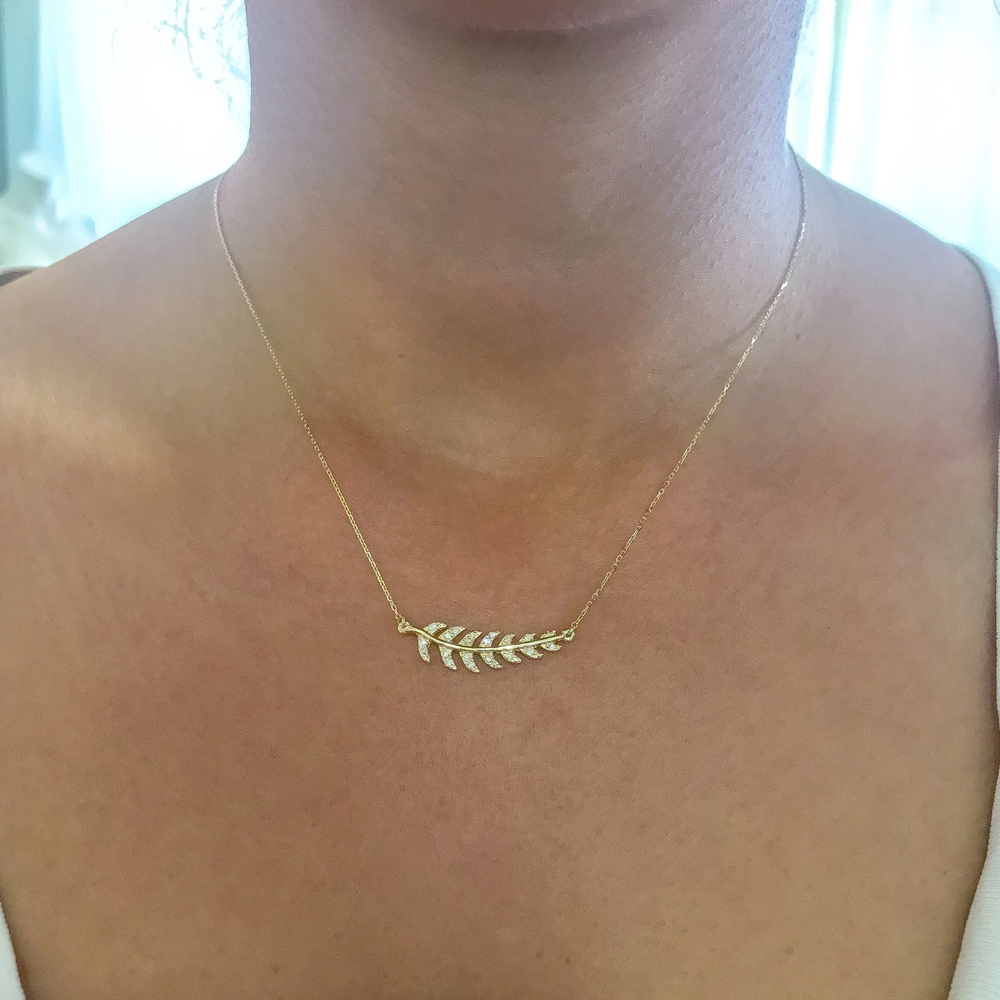 14K Gold Pavé Diamond Leaf Necklace