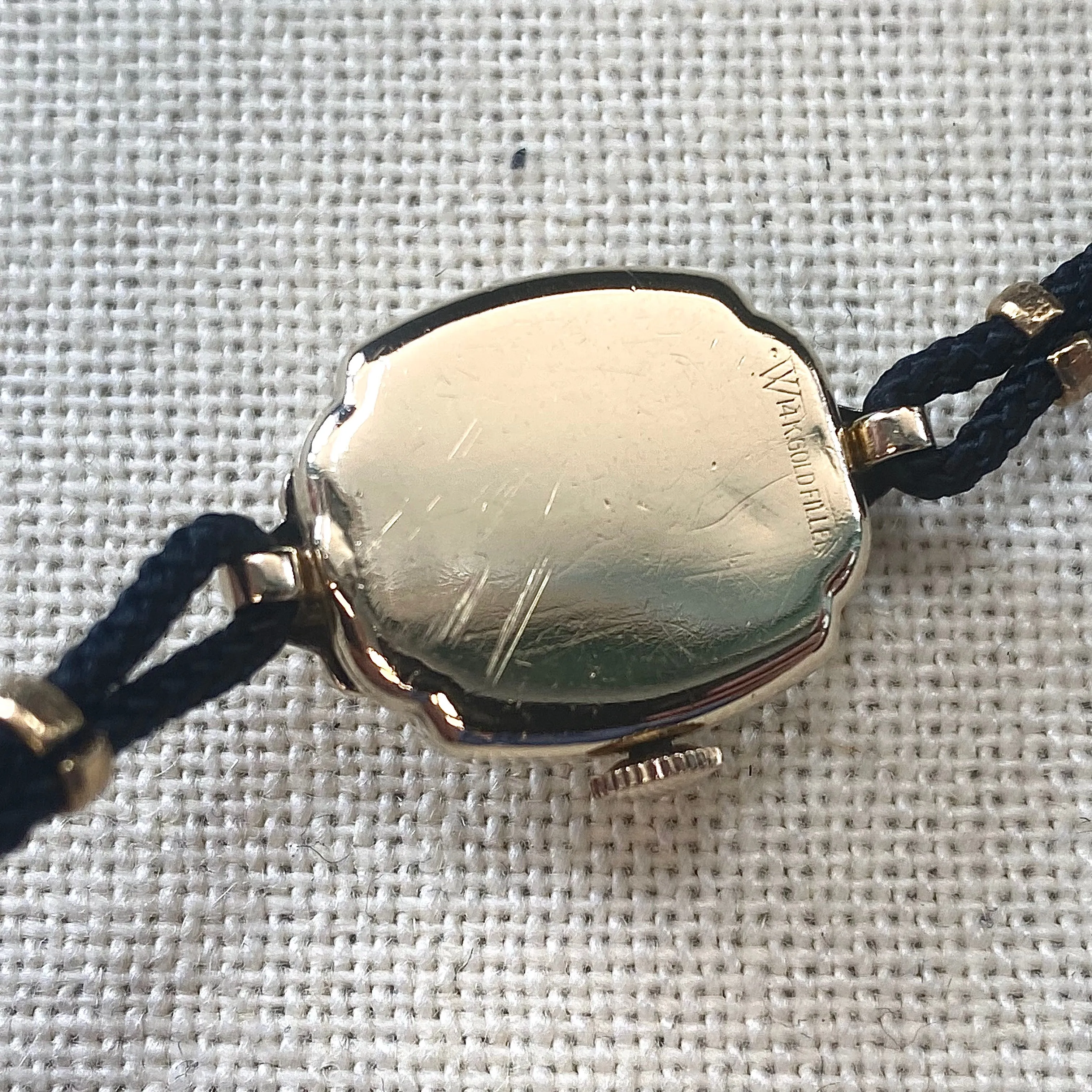 1944 OMEGA Ladies Cocktail Wristwatch 17 Jewels Cal. R13.5 Vintage Watch 14K GF