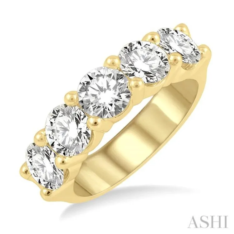 3 ctw 5 Stone Round Cut Diamond Wedding Band in 14K Yellow Gold