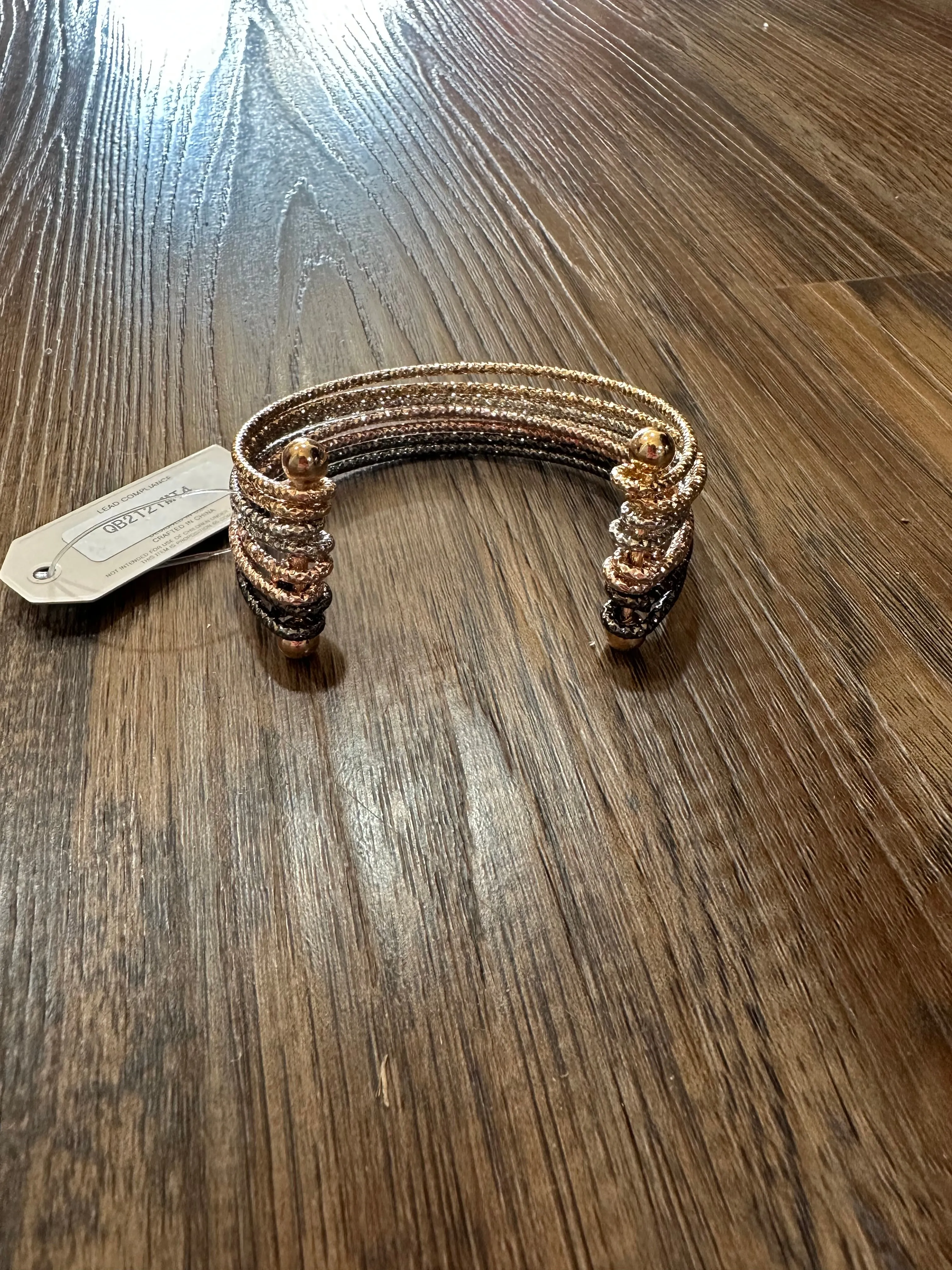 8 Dia Cuff