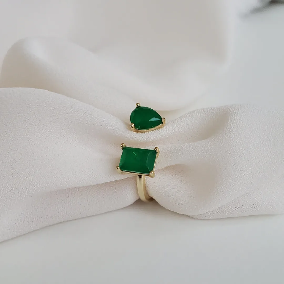 Adjustable Emerald Ring