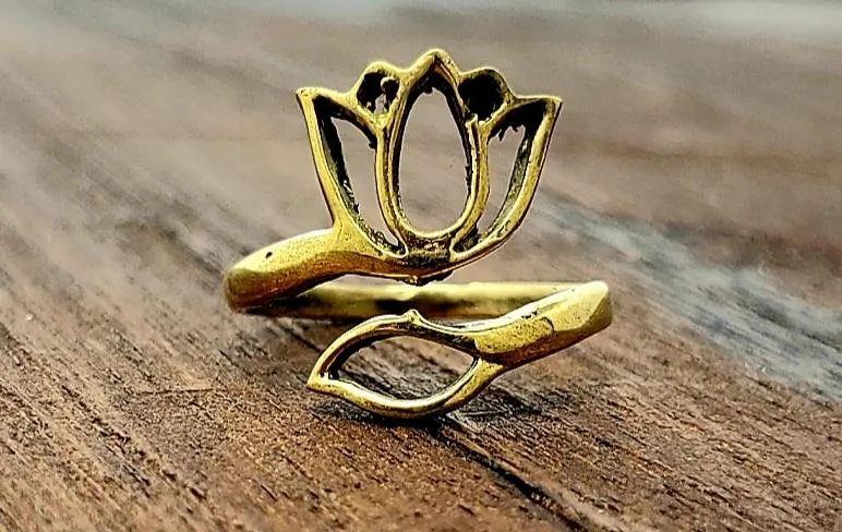 Adjustable Lotus Ring