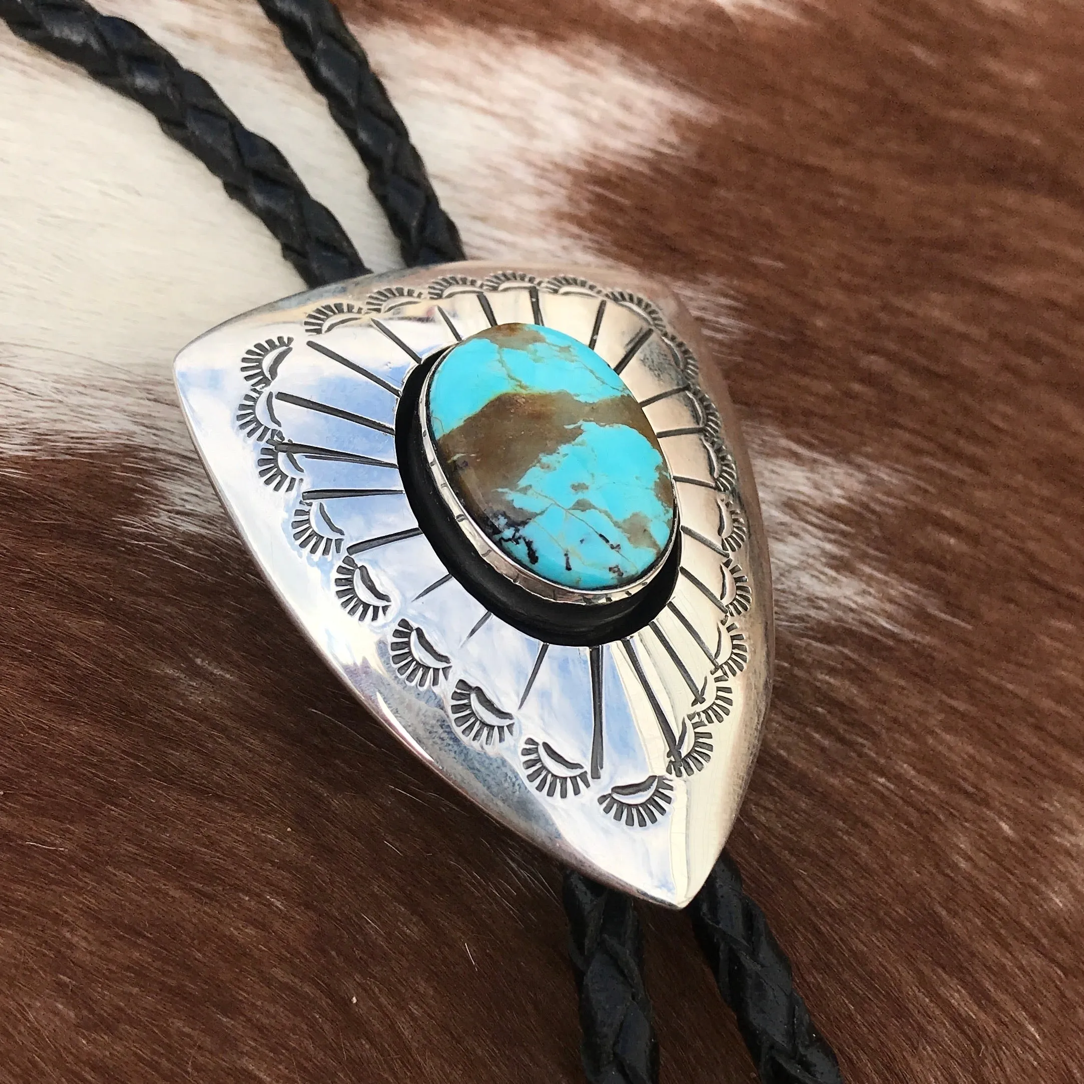 Arrowhead Bolo