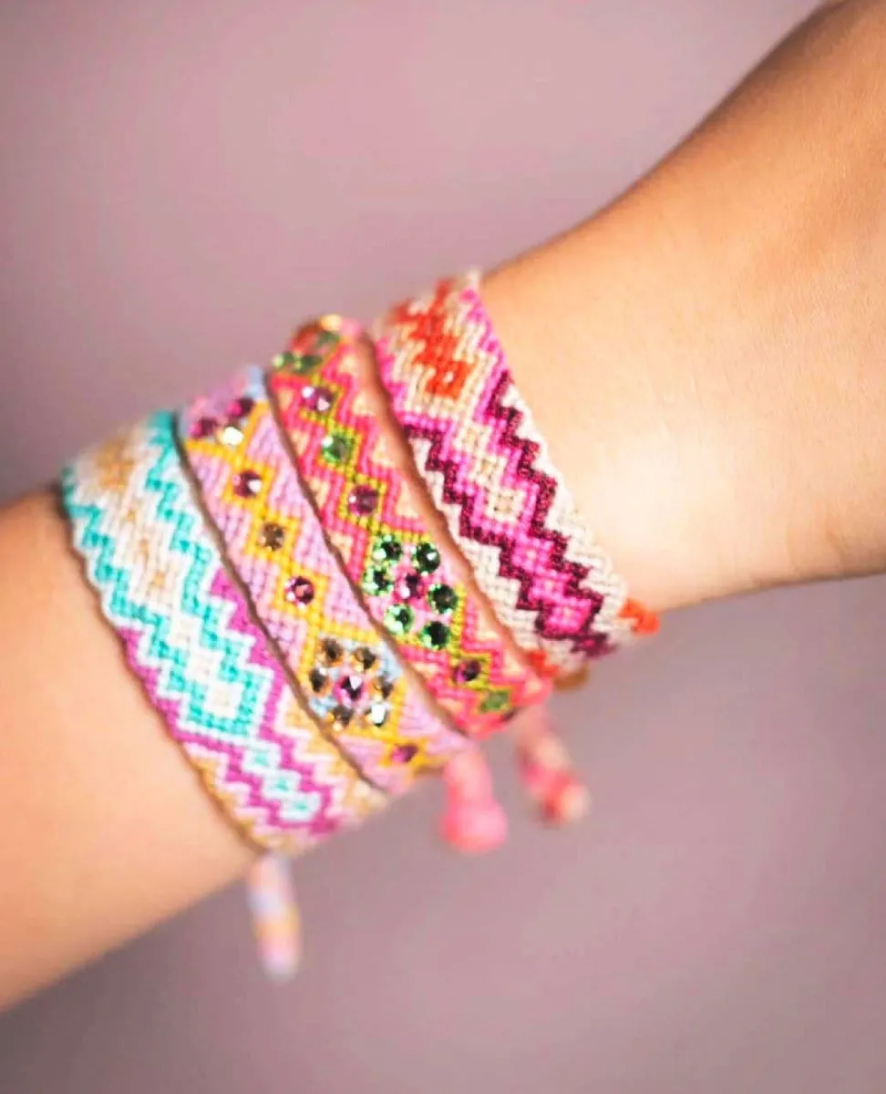 Be The Change Bracelet Dahlia