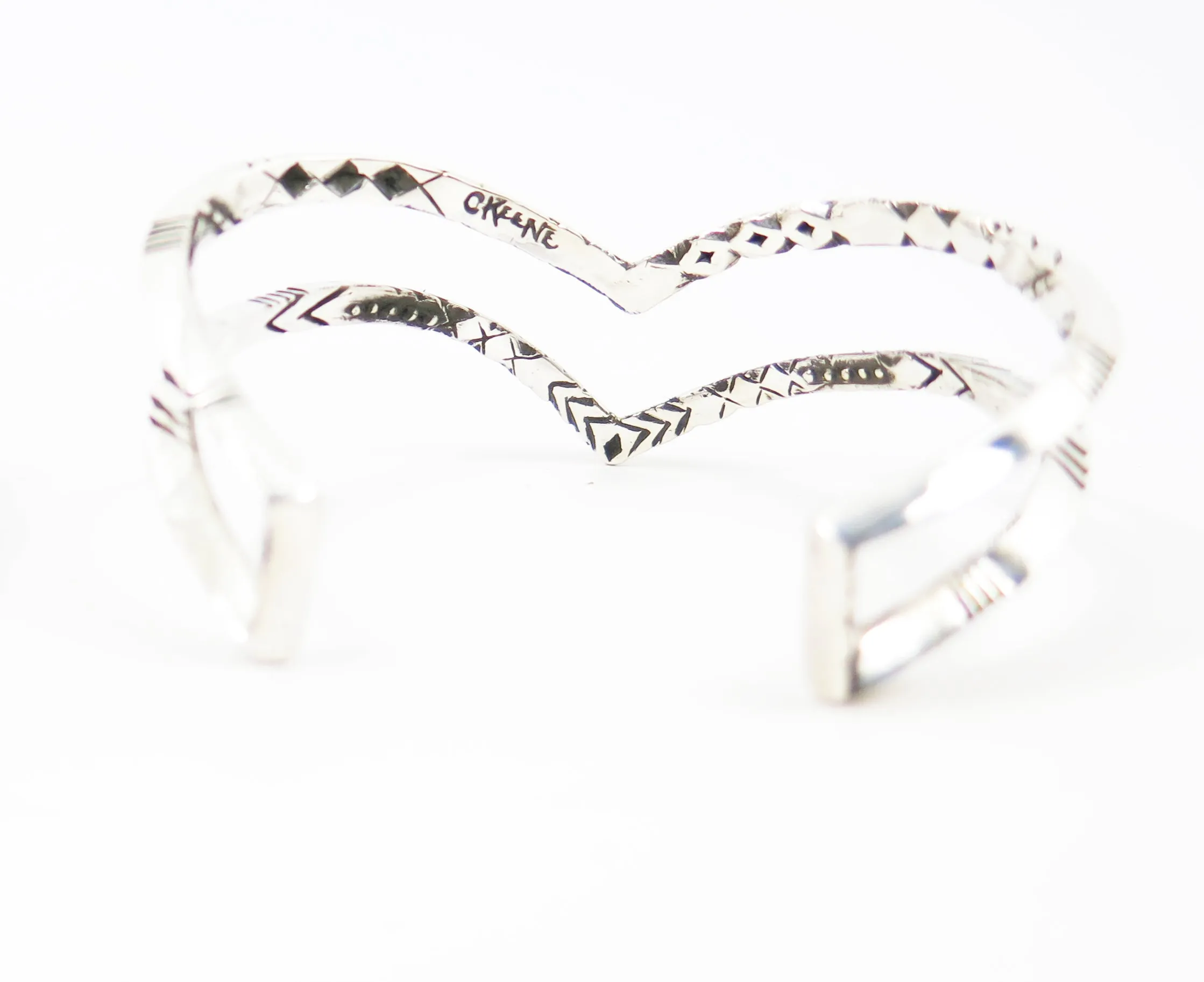 Carved Pinnacle Vee Cuff