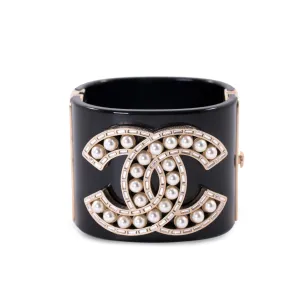 Chanel Pearl and Resin Cuff