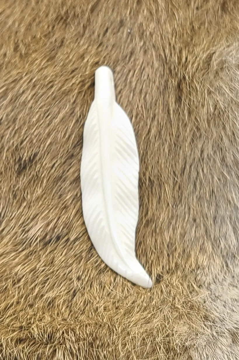 Cow Bone Hand Carved Feather Pendant for Necklaces, Earrings, Charms, Pendants, Regalia, Dreamcatchers, Decorations