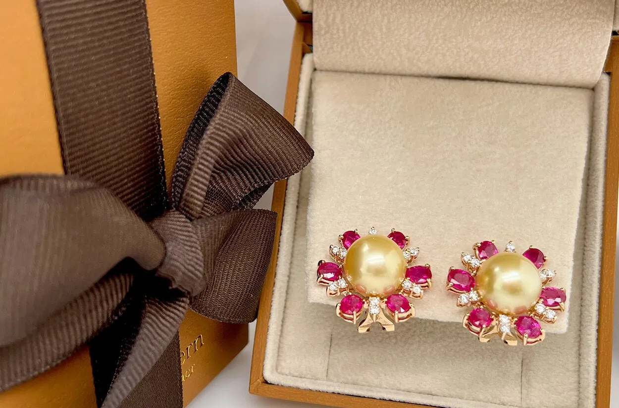 Earrings 18kt Gold Pearls with Sapphires & Diamonds Flowers