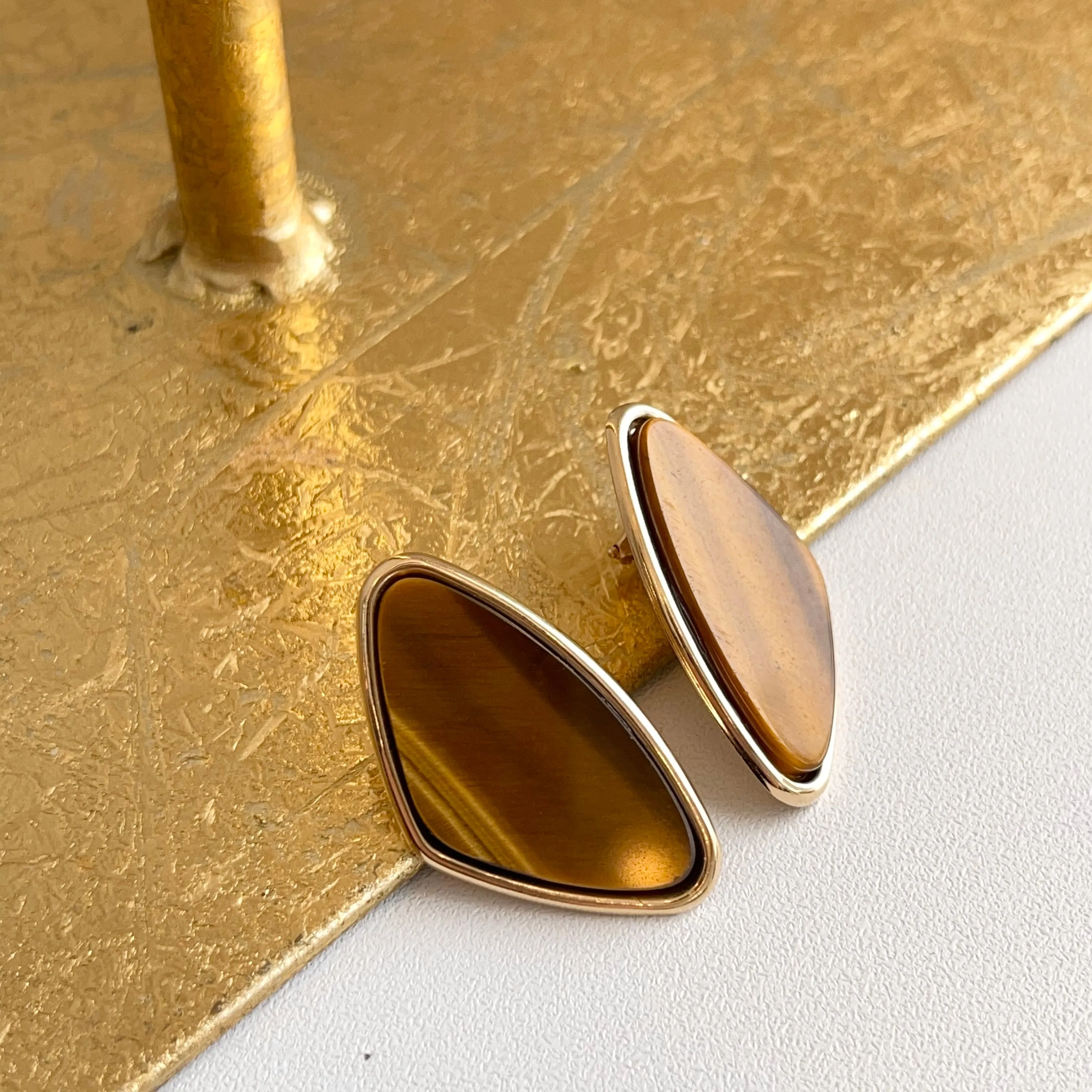 Estate 14KT Yellow Gold Peter Brams Brown Tiger's Eye Clip-On Earrings