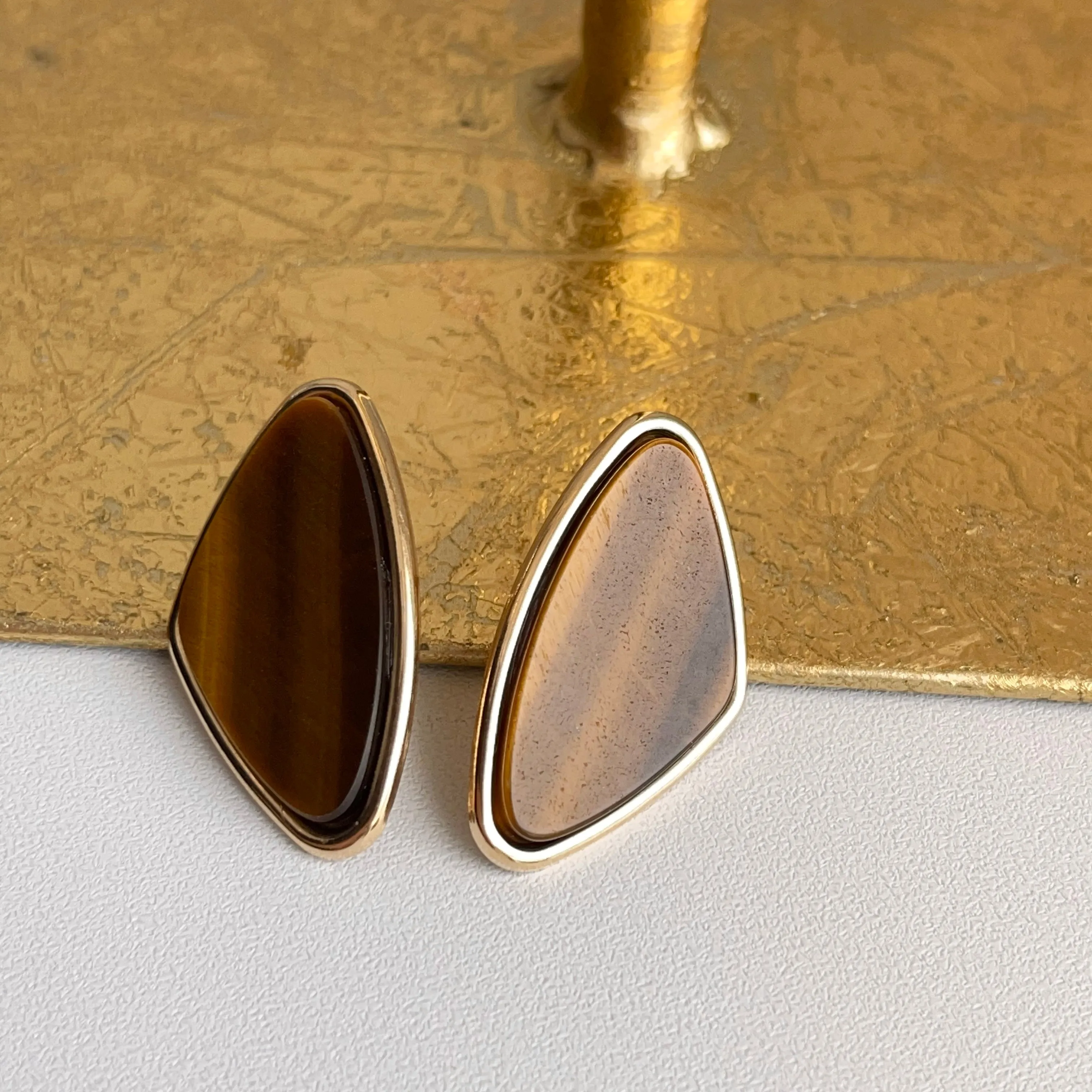 Estate 14KT Yellow Gold Peter Brams Brown Tiger's Eye Clip-On Earrings