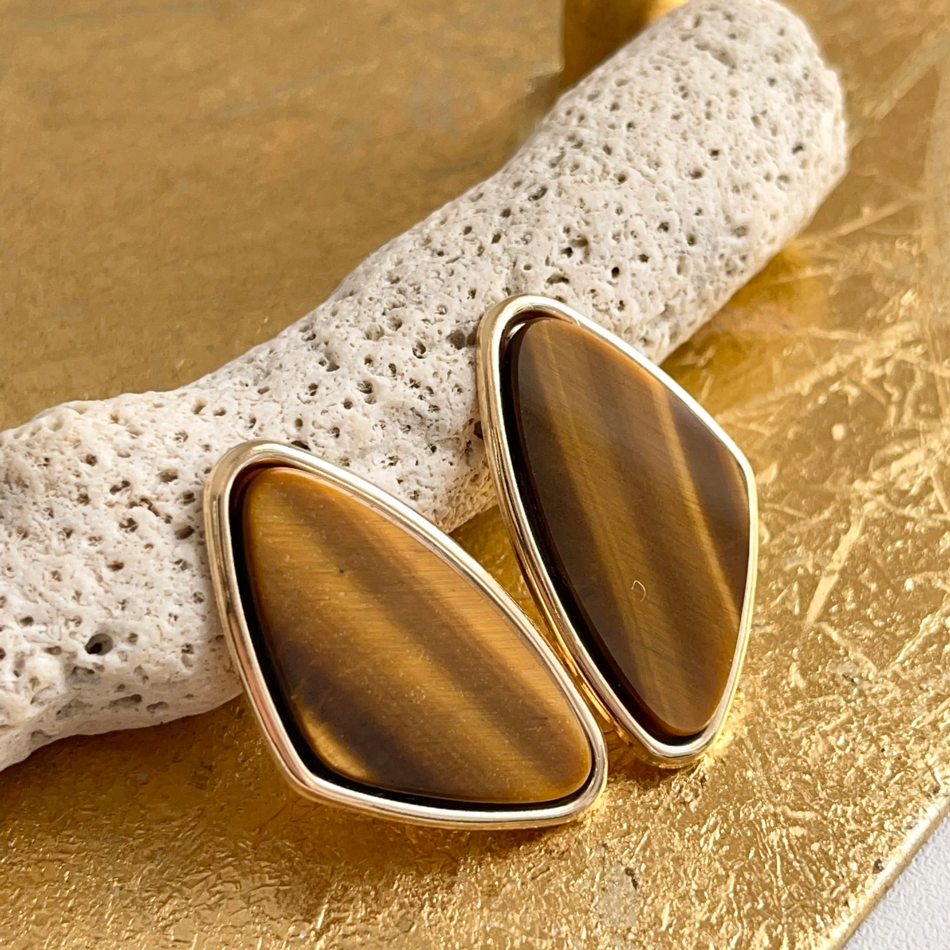 Estate 14KT Yellow Gold Peter Brams Brown Tiger's Eye Clip-On Earrings