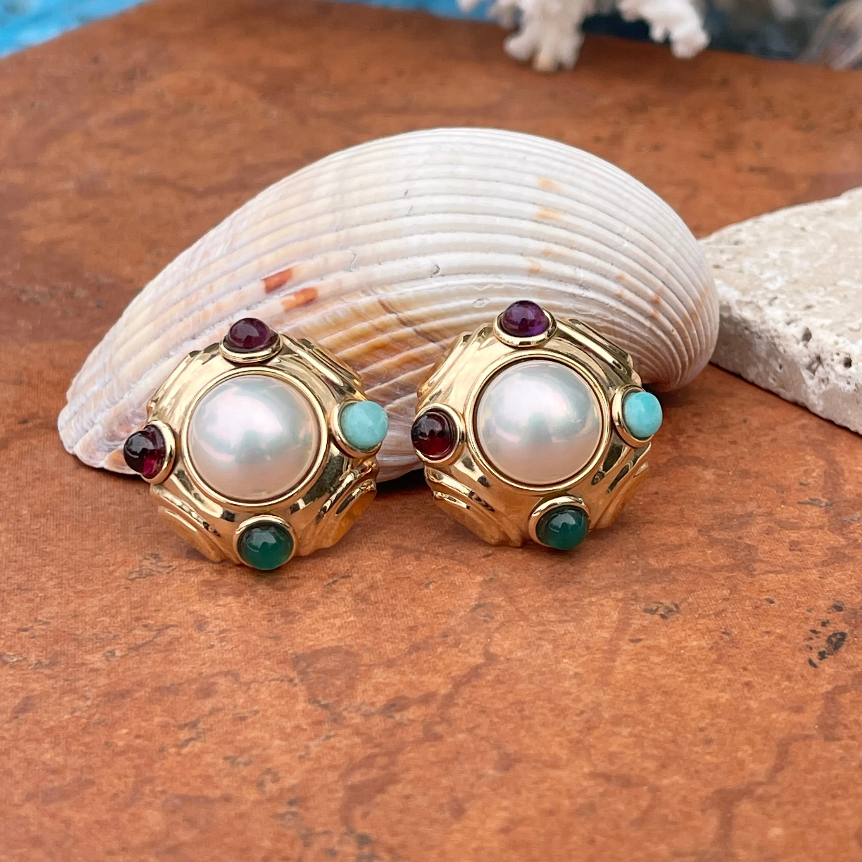 Estate 14KT Yellow Gold White Mabe Pearl   Cabochon Gemstone Omega Back Clip On Earrings