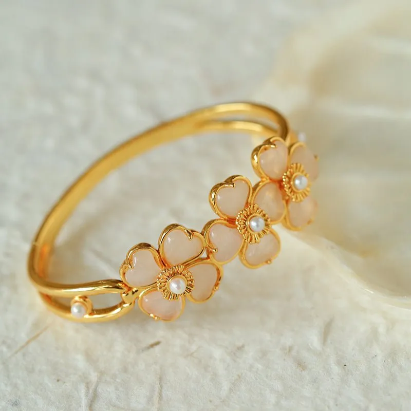 Four-leaf Clover Bangle Bracelets With Rose Quartz