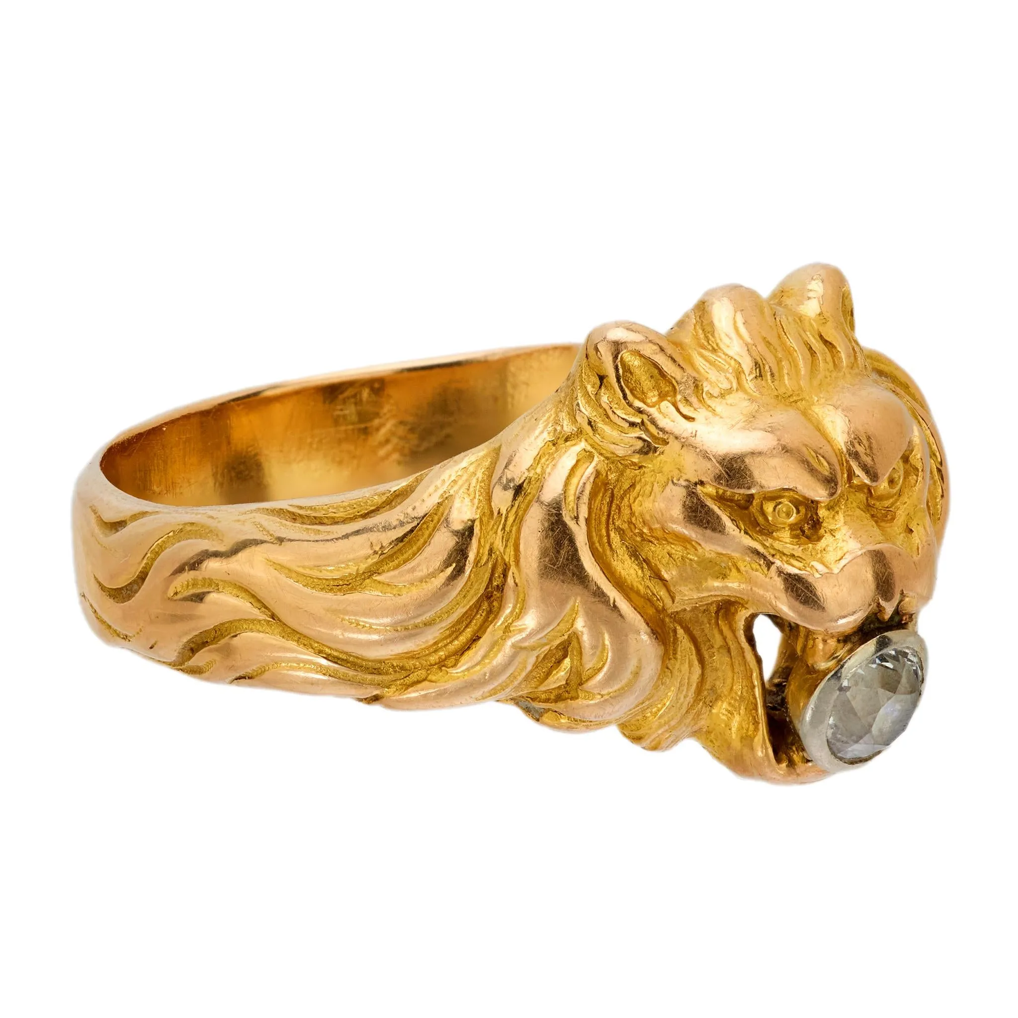 French Victorian diamond 18k yellow gold lion ring
