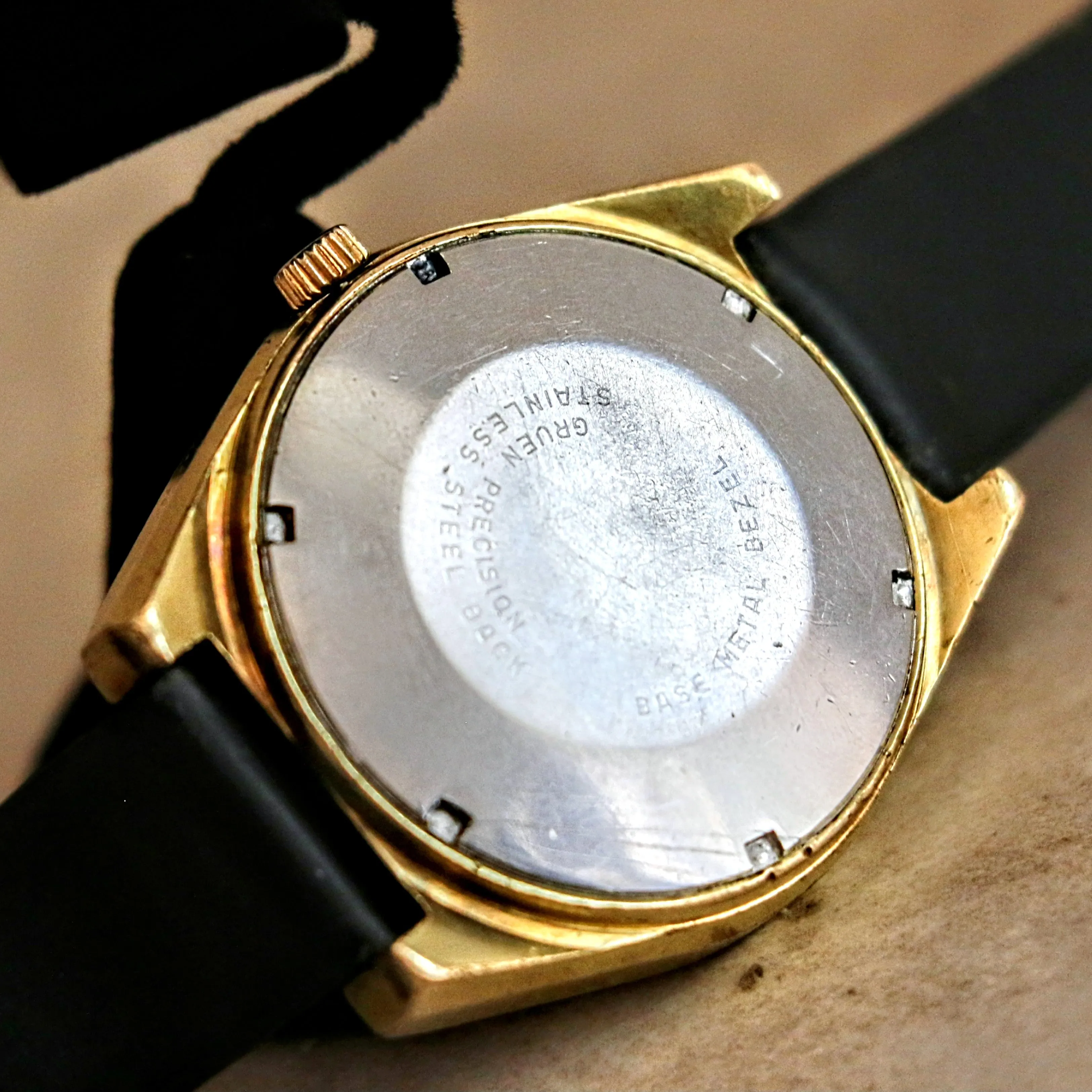 GRUEN Autowind Wristwatch Jump Hour 17 Jewels Cal. 156D Vintage Digital Watch