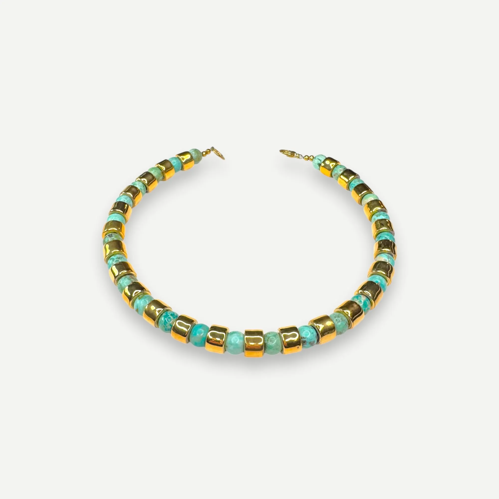 KARAT & TURQ SUNDRY.  BEAD ONE.