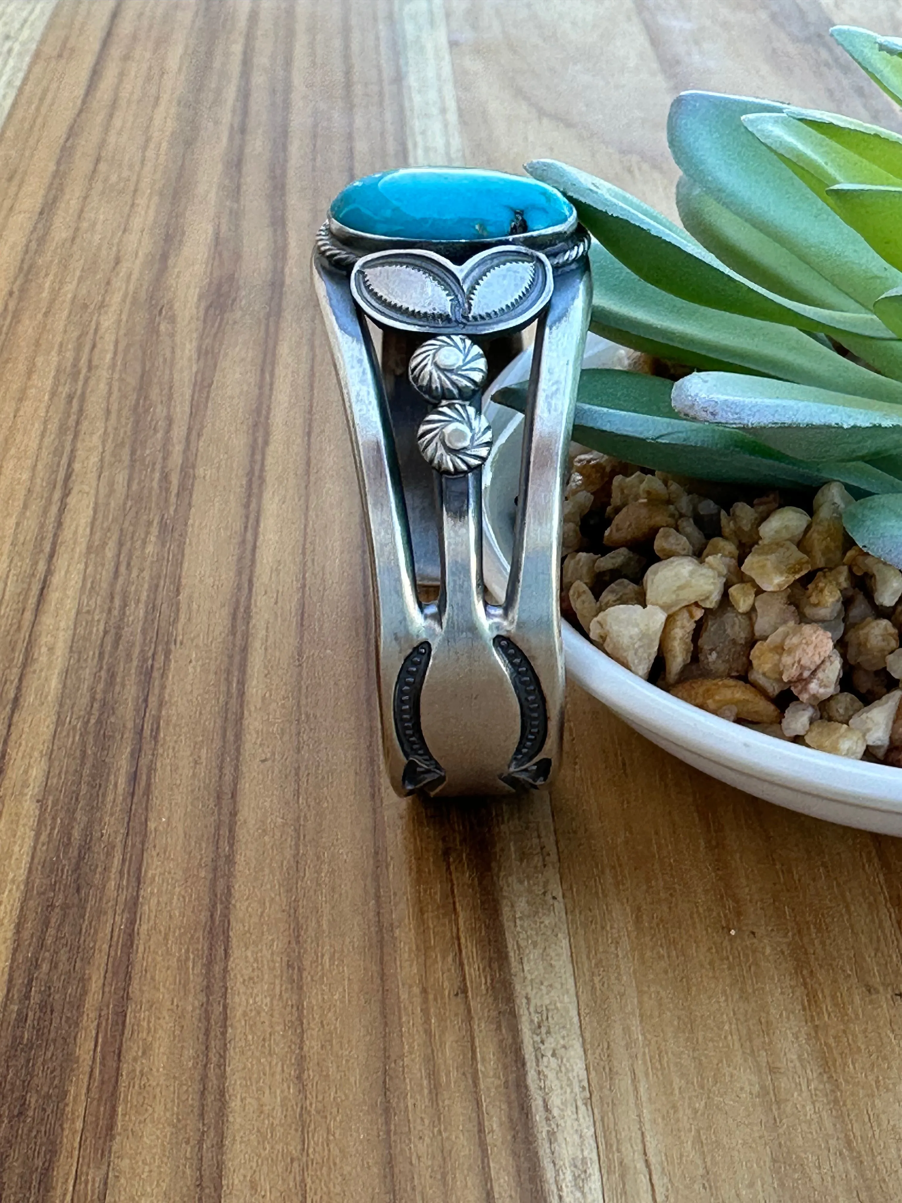 Kingman Single Stone Cuff Henry Morgan