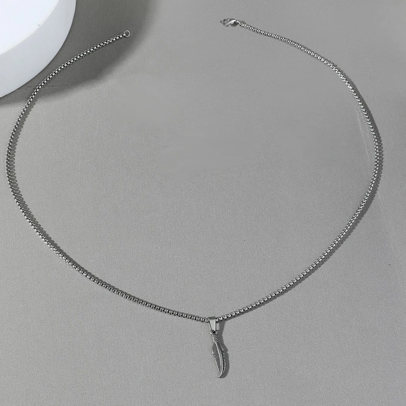 Men's Adjustable Feather Pendant Necklace