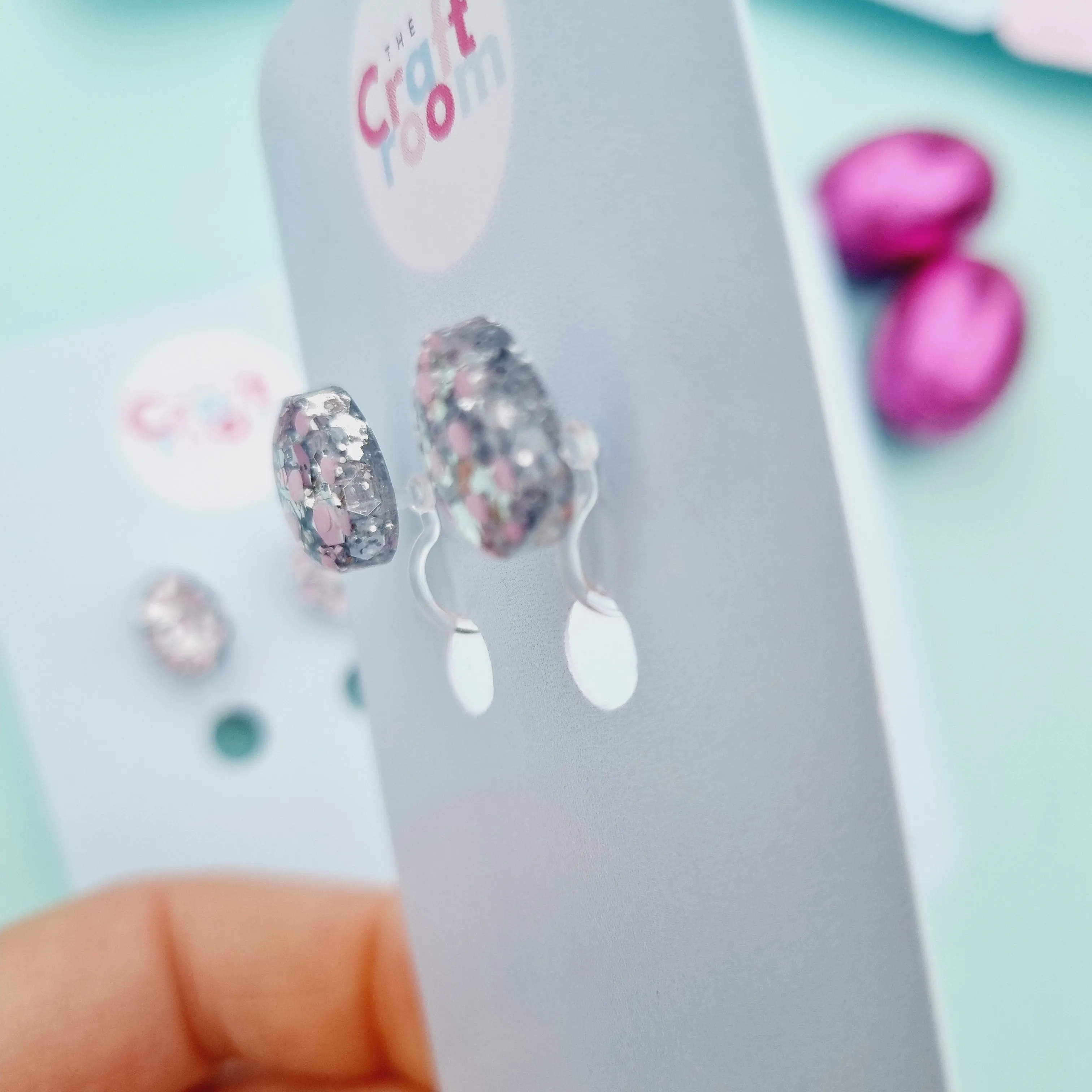 Mini egg clip on