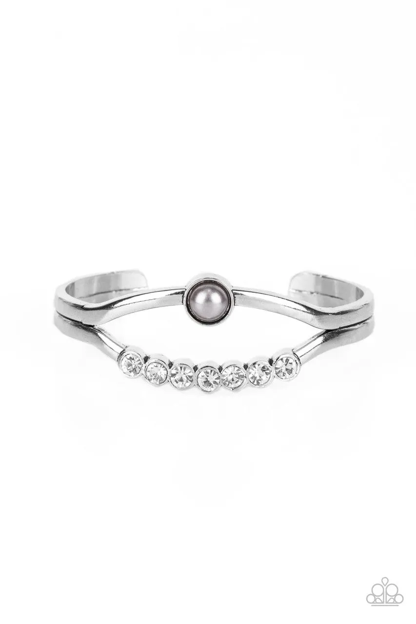 Palace Prize Silver Paparazzi Bracelet