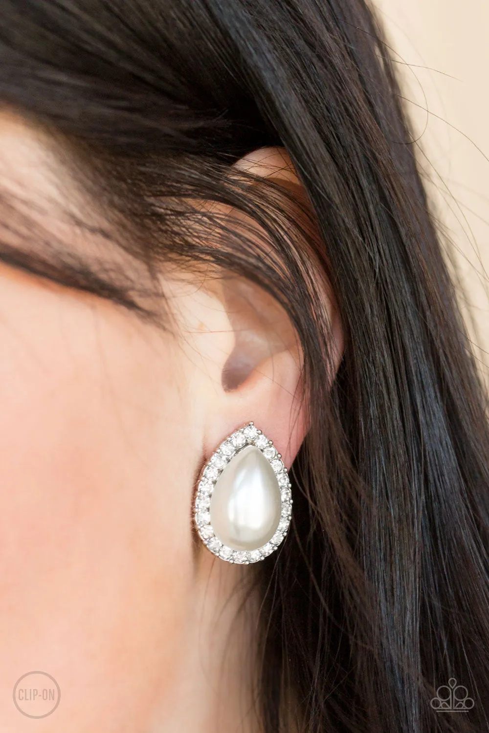 Paparazzi Old Hollywood Opulence - White Clip-On