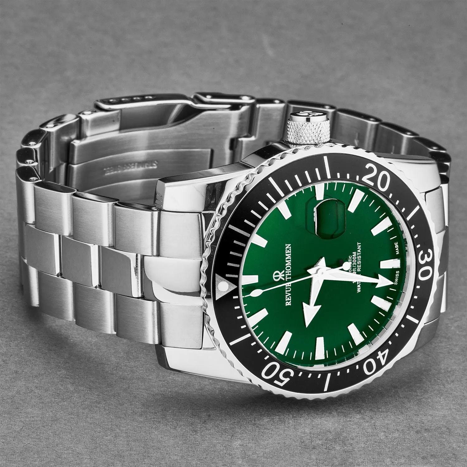 Revue Thommen Men's 17030.2124 'Diver' Green Dial Stainless Steel Swiss Automatic Watch