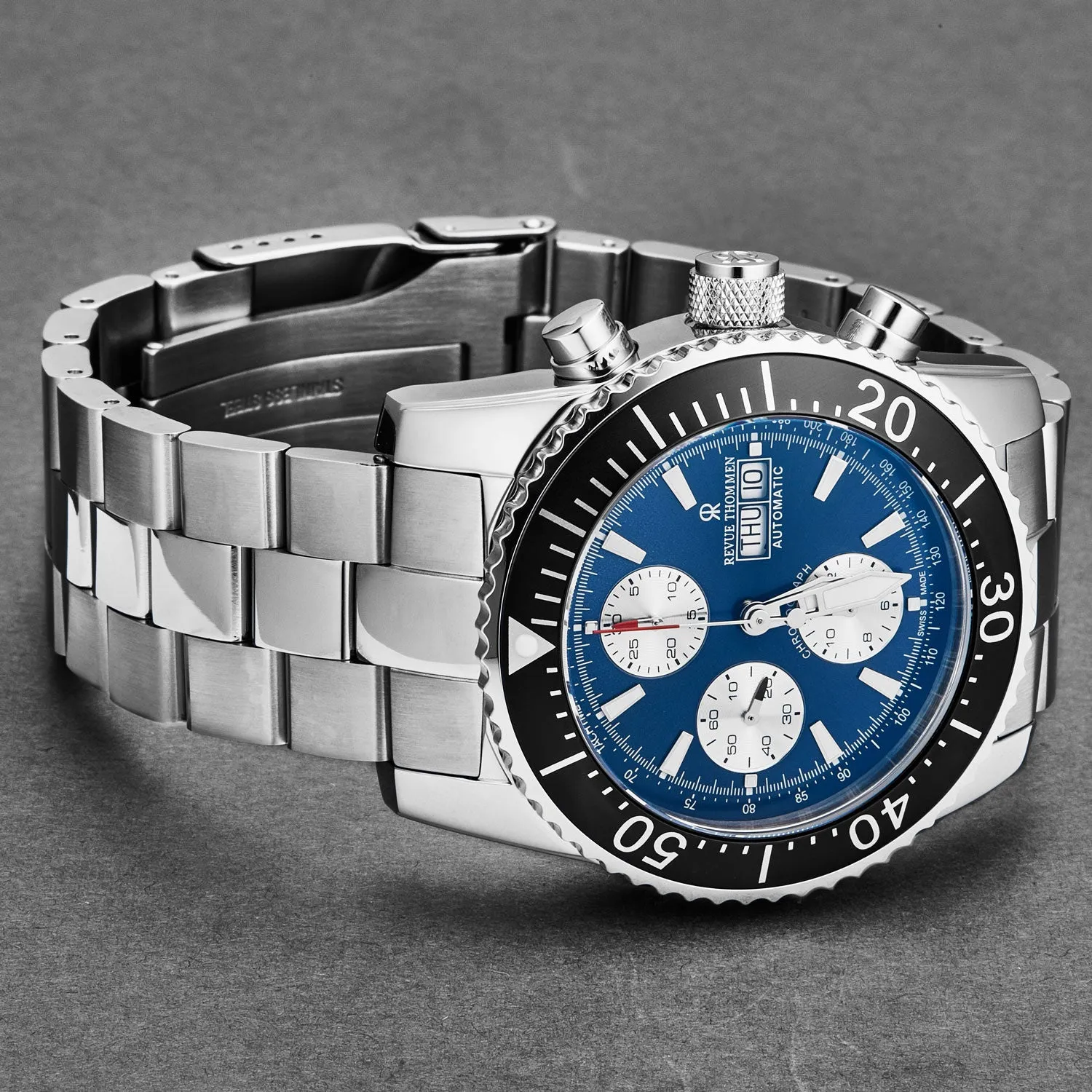Revue Thommen Men's 17030.6125 'Divers' Blue Dial Day-Date Chronograph Automatic Watch