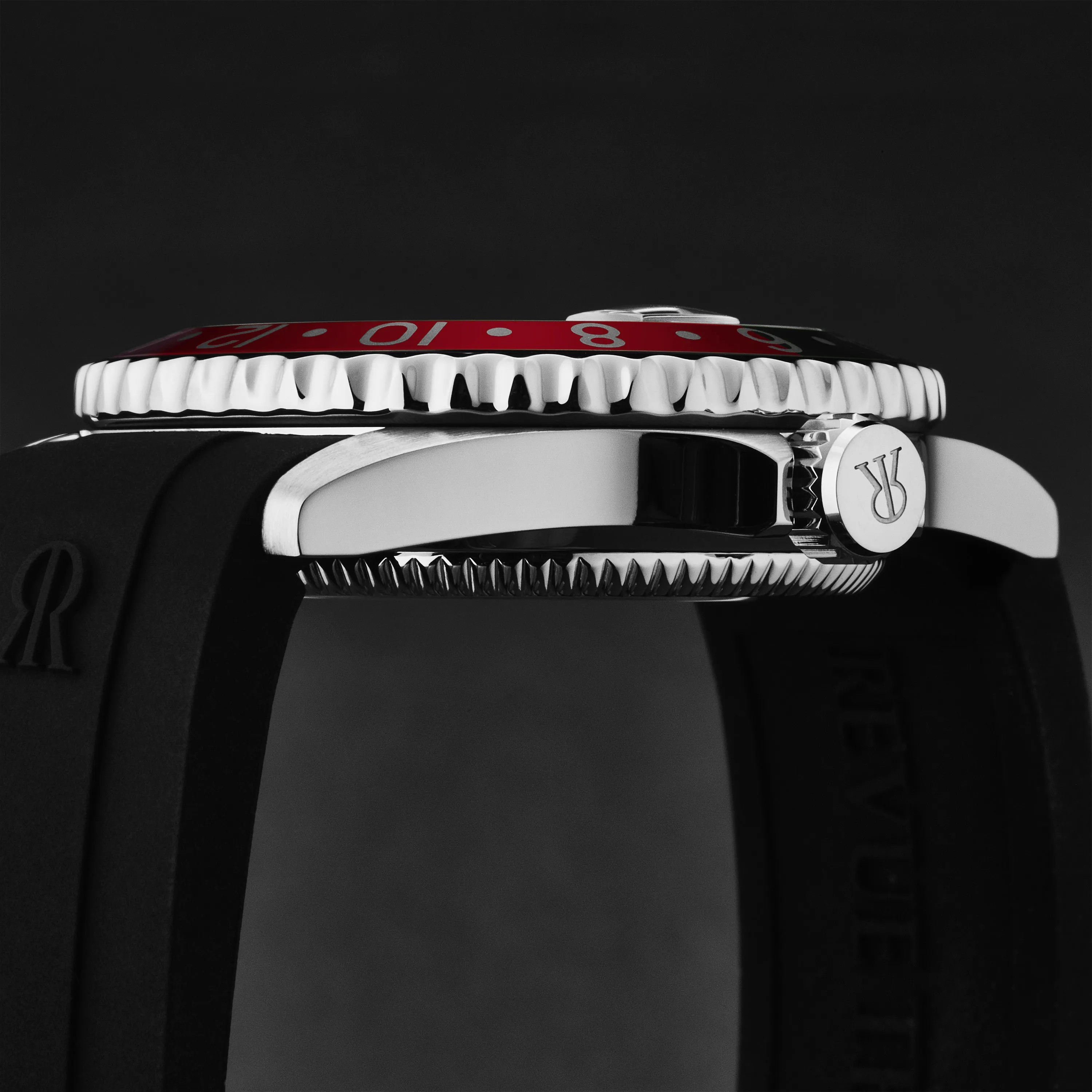 Revue Thommen Men's 'Diver' Black Dial Black and Red Bezel Black Rubber Strap GMT Automatic Watch 17572.2836