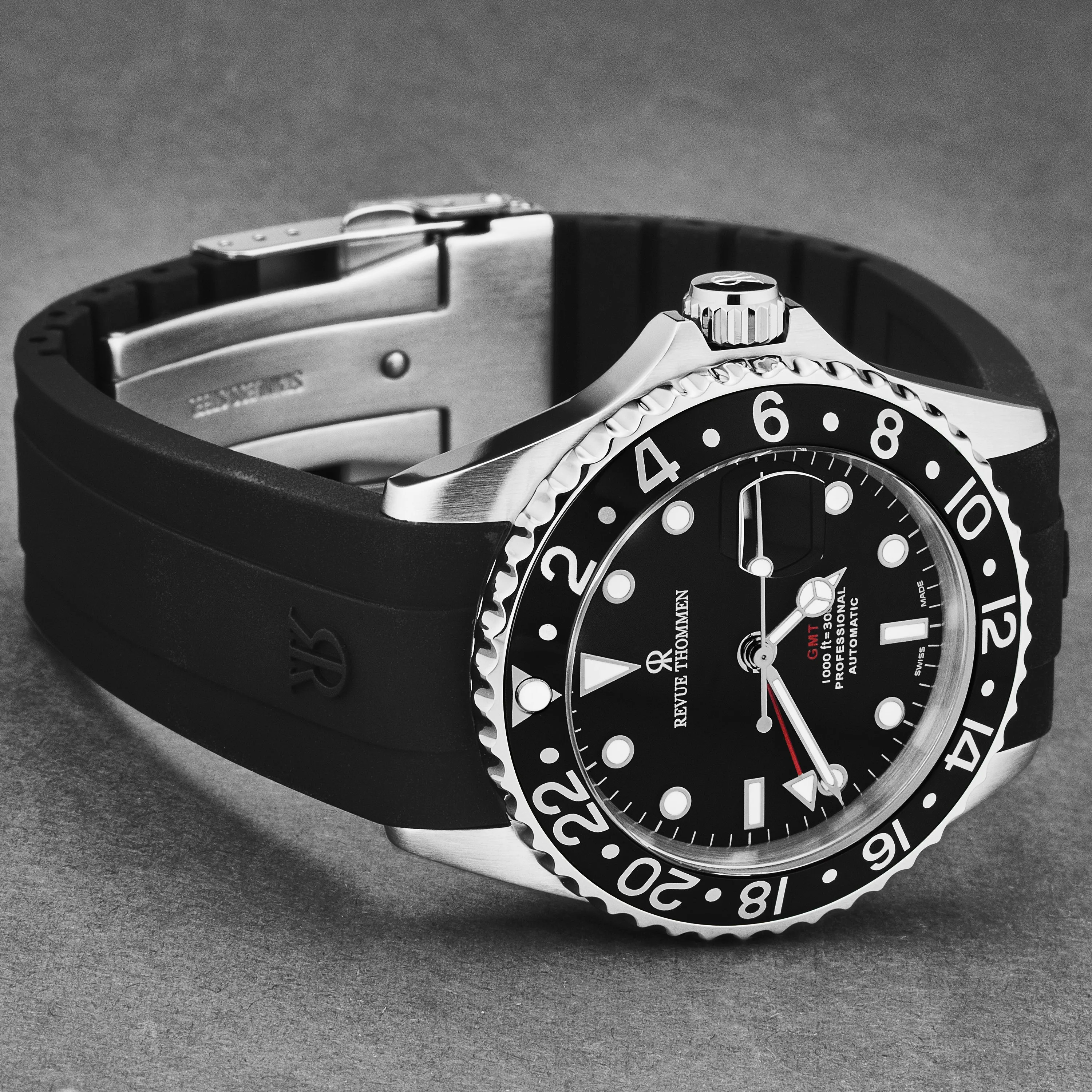 Revue Thommen Men's 'Diver' Black Dial Black Bezel Black Rubber Strap GMT Automatic Watch 17572.2837
