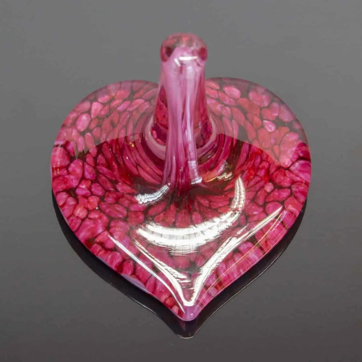 Ring Holder Heart - Gold Ruby