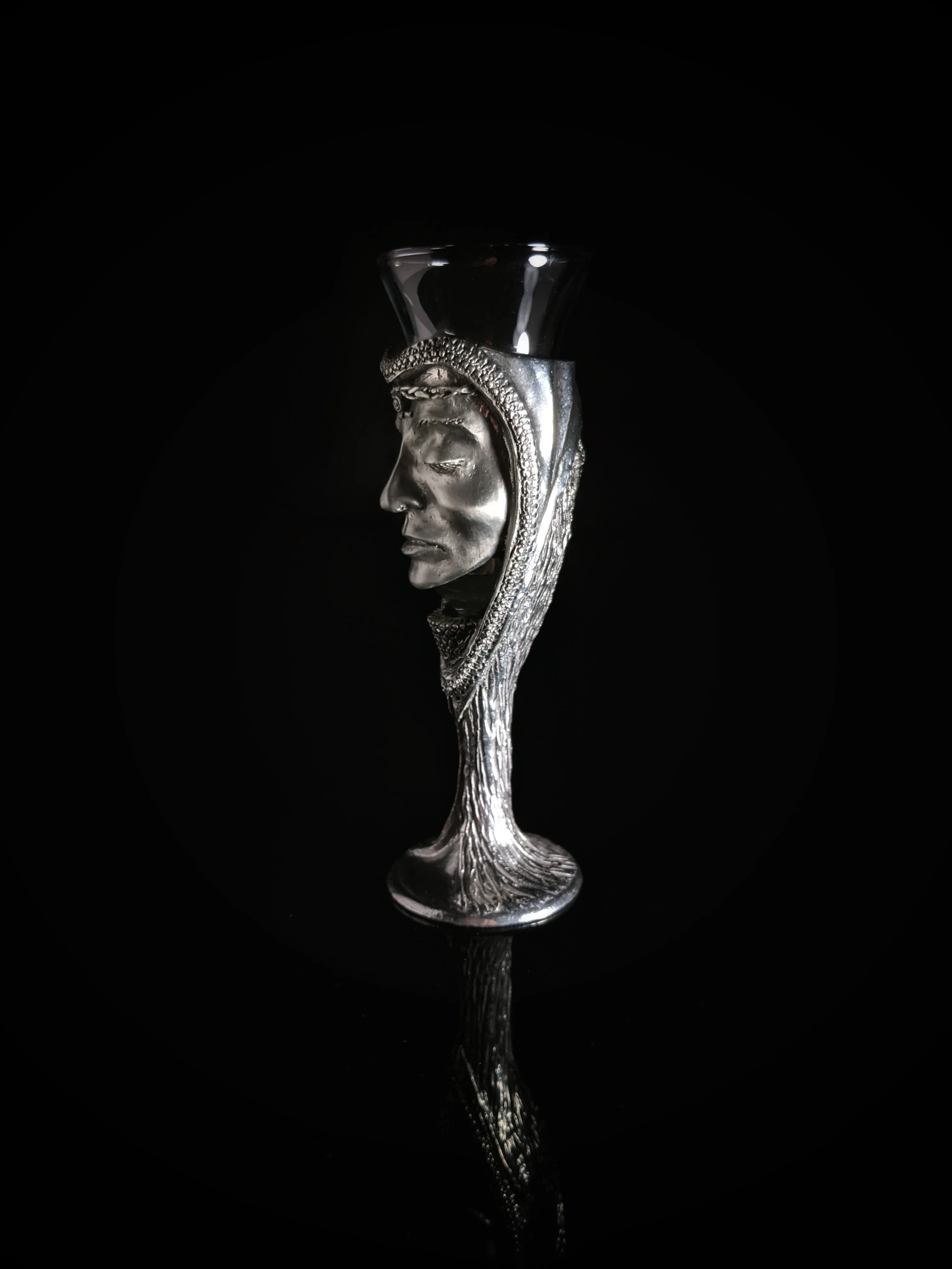Royal Selangor Lord of Rings Galadriel Shot Glass  Model # 272437
