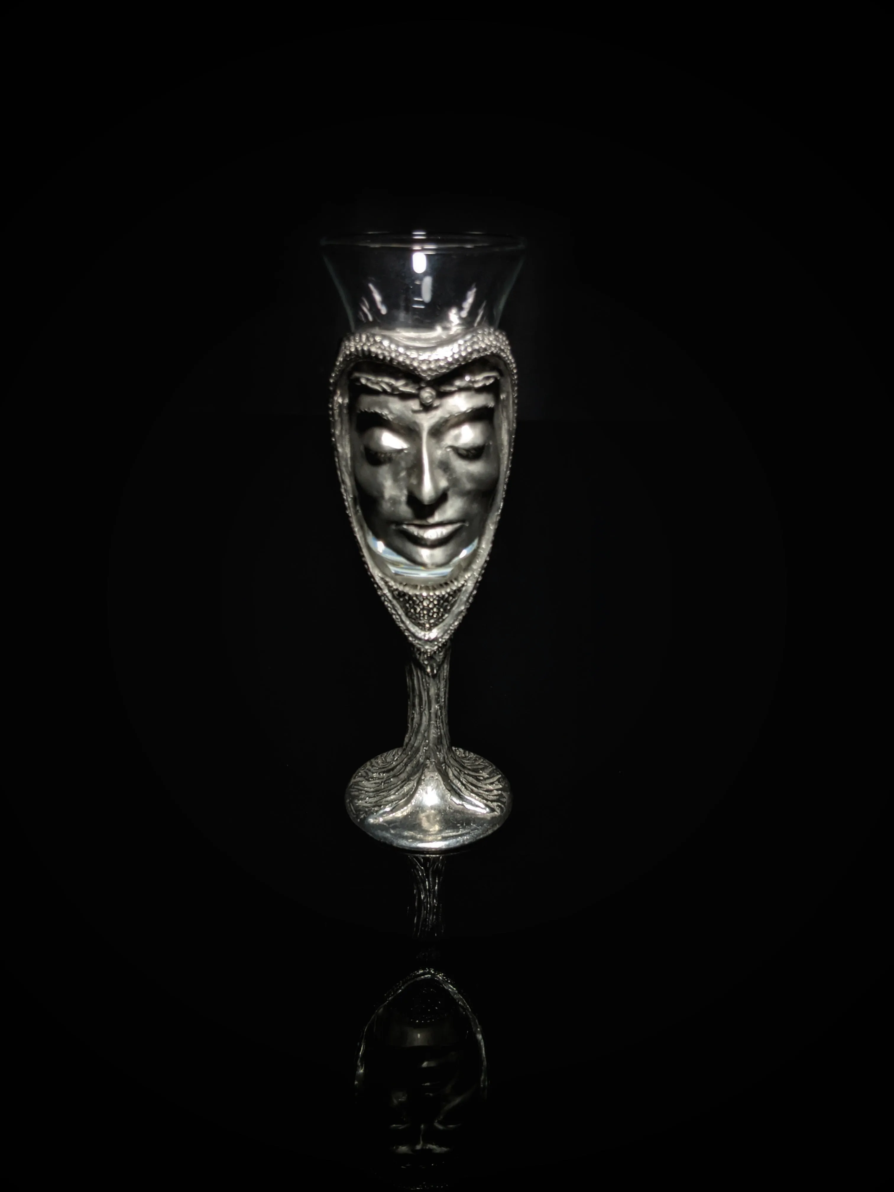 Royal Selangor Lord of Rings Galadriel Shot Glass  Model # 272437