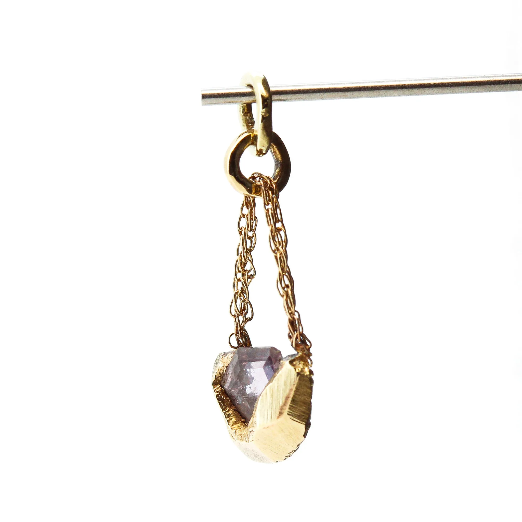 Sapphire in Sculpted Yellow Gold - Chain Charm