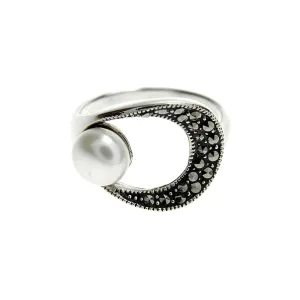 Sculpted oval marcasite & pearl ring