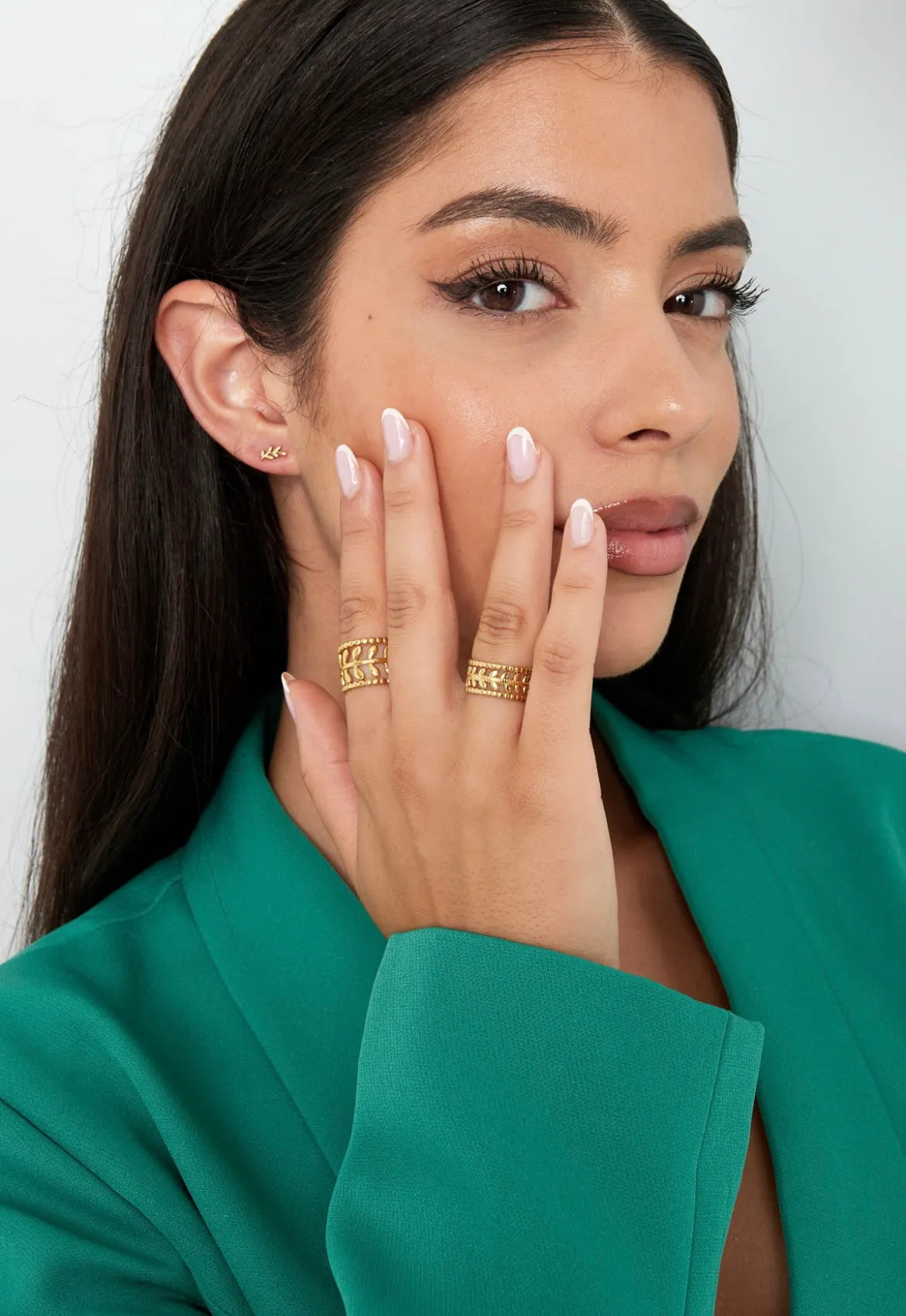 Small Leave, adjustable ring - gold colour