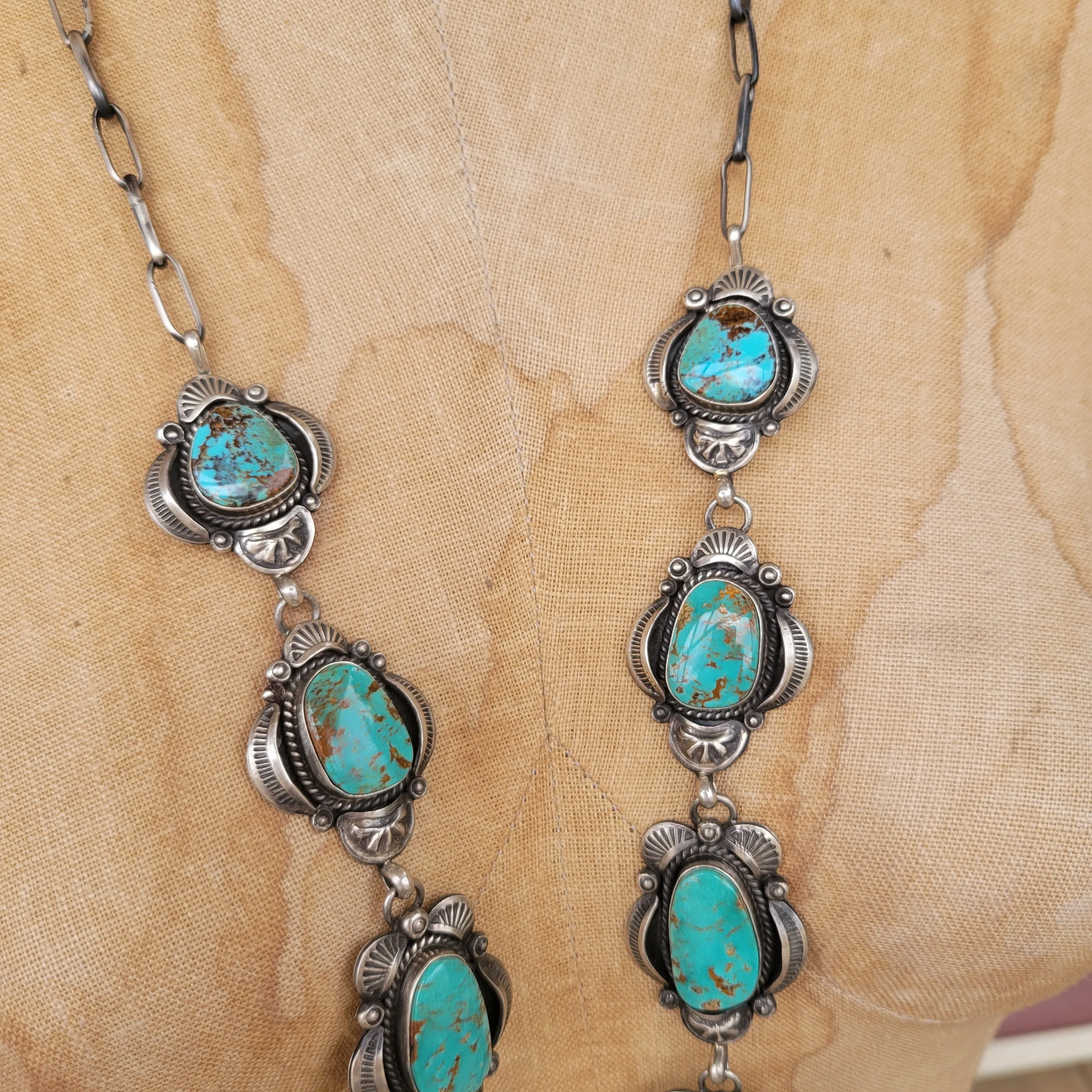 The Vera Lariat Set