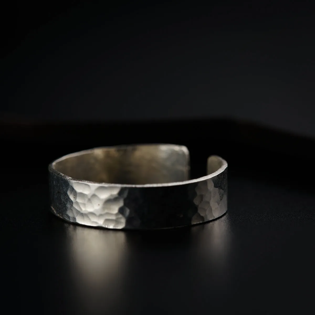 Unisex Hammered Ring