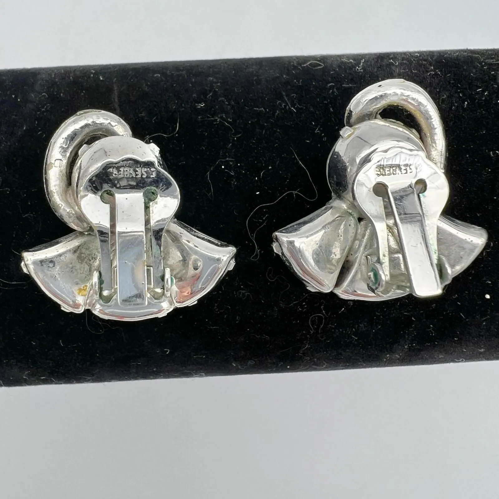 Vintage Art Deco Silvertone and Crystal Bracelet Matching Clip-on Earrings