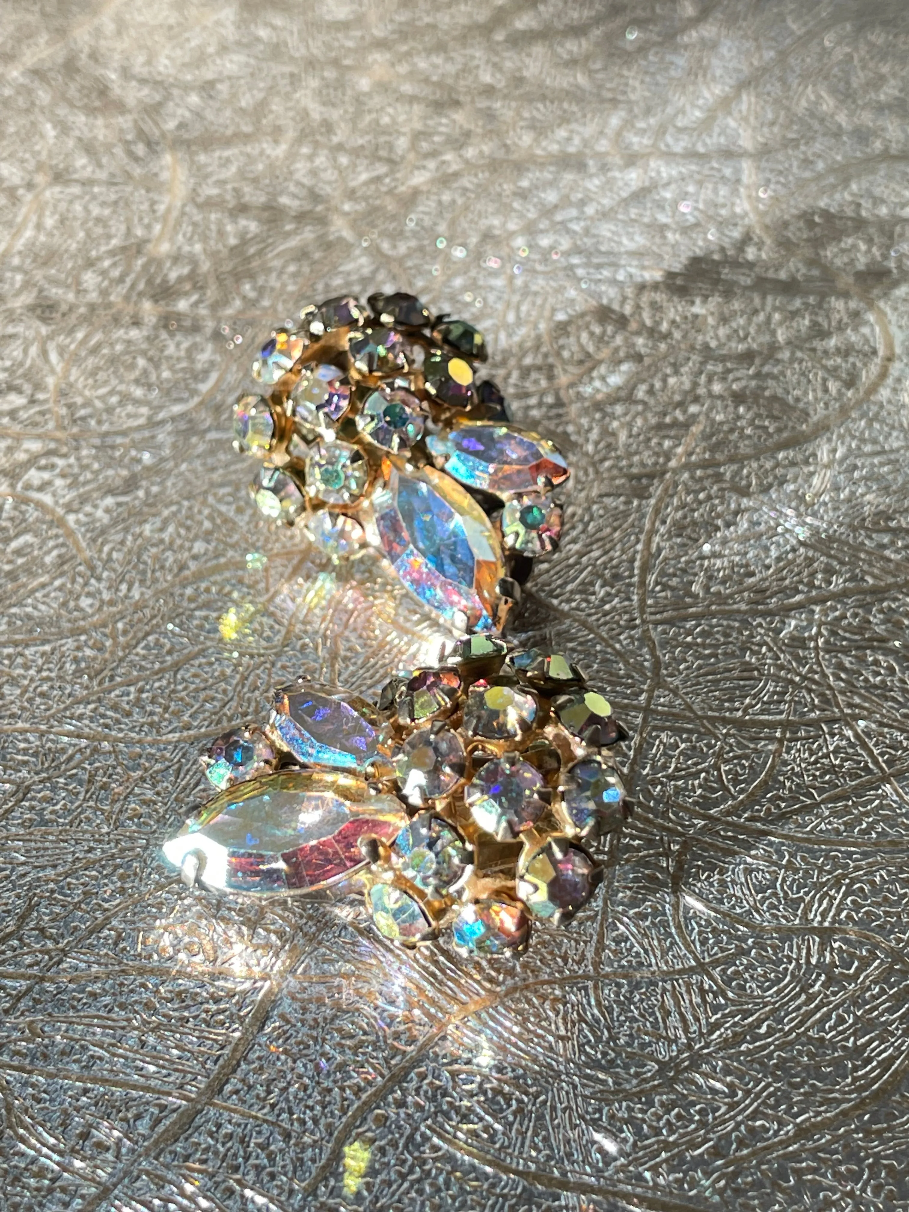 Vintage Mid Century Aura Borealis Clip On Earrings