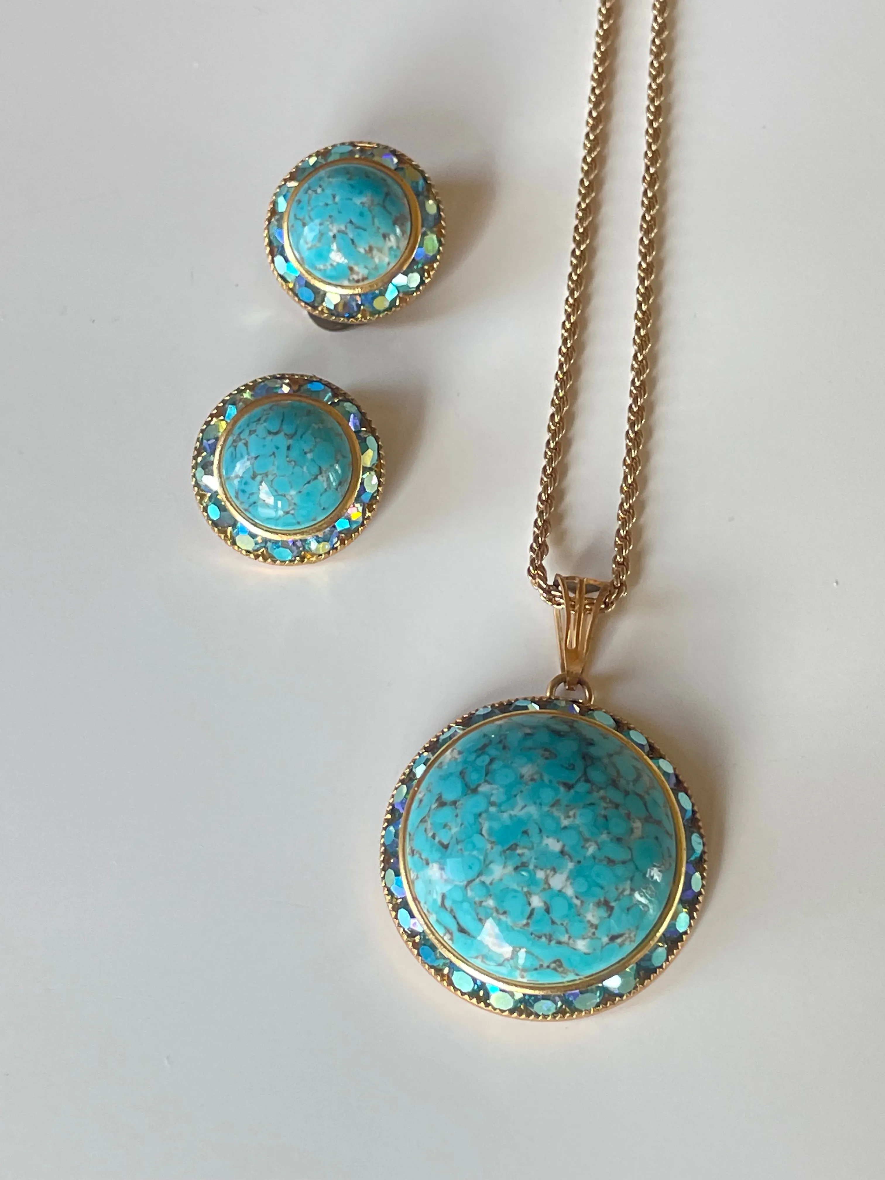 Vintage Necklace and Clip on Earrings in Turquoise Blue